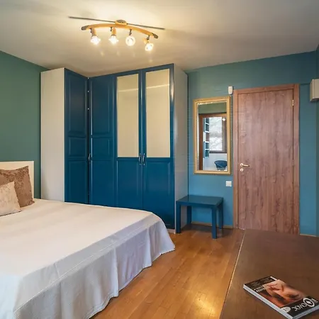 Colorful Oasis - Central 1-bedroom Flat In * Варна